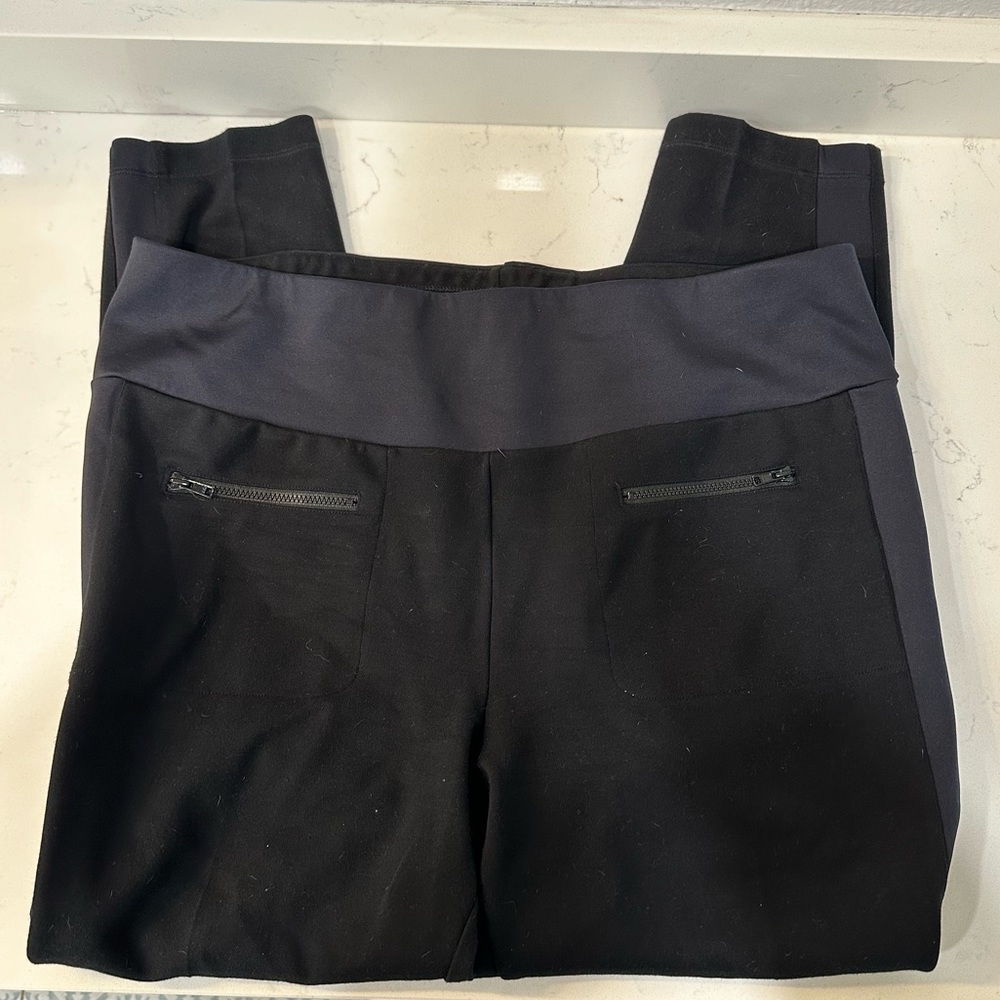 CAbi Tuxedo Leggings! Size XL.